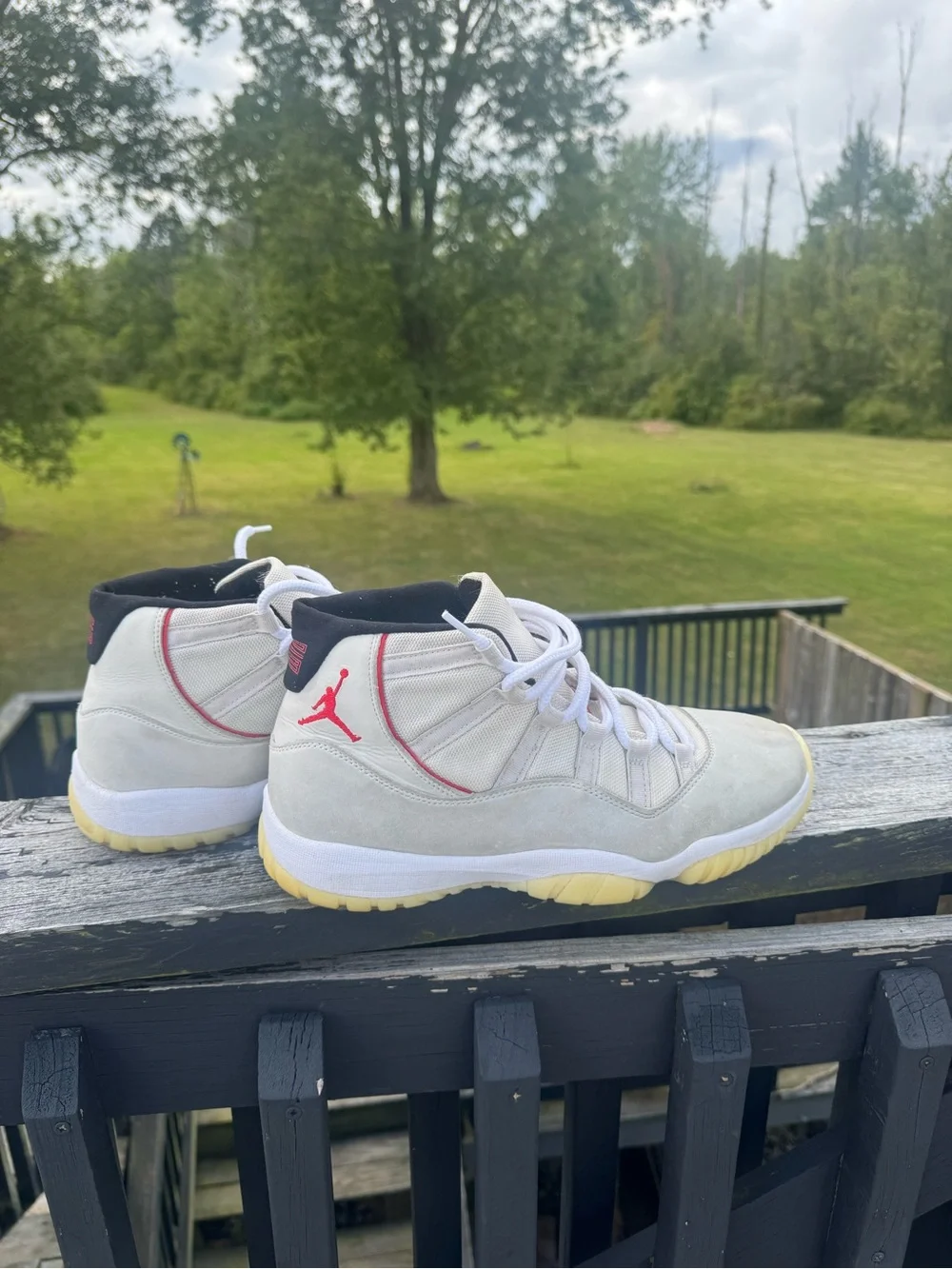 Jordan mens High-Top Sneakers in White, Light Gray and Red